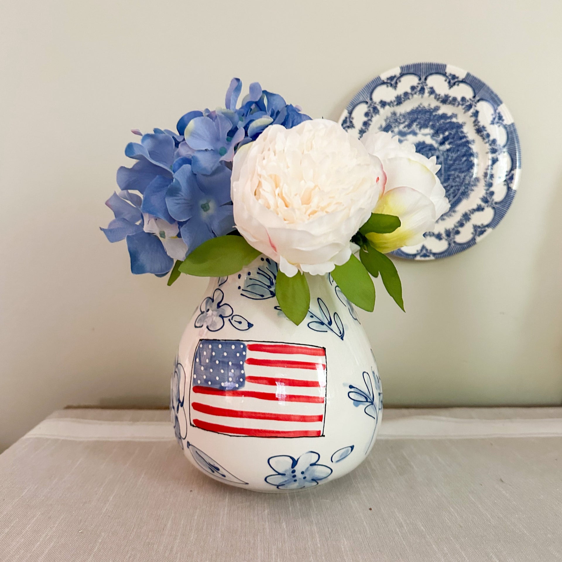 7" Reversible Blue and White Flag Vase