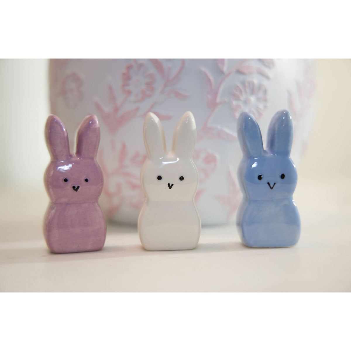 https://forpetessakepottery.com/cdn/shop/products/Lavender-White-Blue-Peeps.jpg?v=1644975922