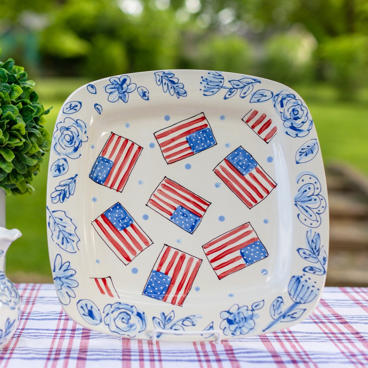 Square Rim Floral Flag Dot Platter